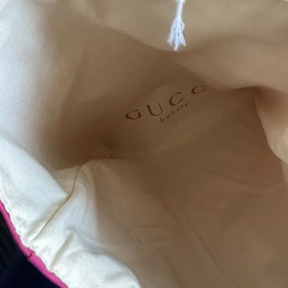 GUCCI Reversible Fuchsia and Cream Canvas Tote Bag - Picture 4 of 7
